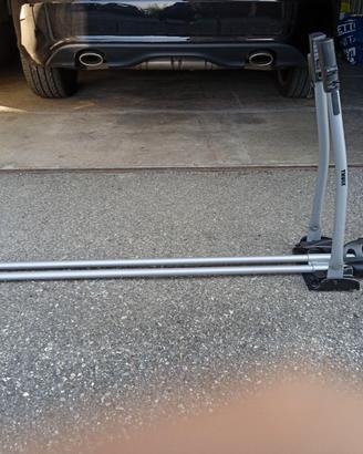 porta bici thule con bloccaggio sul telaio