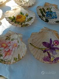 portagioie/svuotatasche su conchiglia dipinti