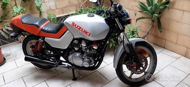 Suzuki GS 550 - 1983
