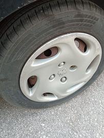 4 Pneumatici + Cerchi 175/65 R14