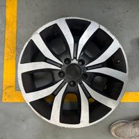 Cerchio mercedes classe A B CLA RAGGIO 18