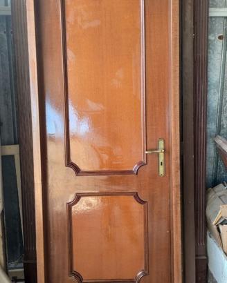 Porta in legno pregiato per interni/esterni