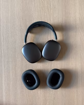 Apple AirPods Max Lightning