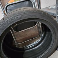 gomme estive 225/40 R18.