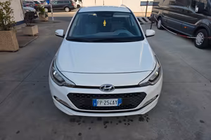 Hyundai i20 1.2 5 porte Tech