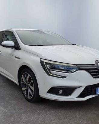 RENAULT Megane Mégane 1.5 DCI 81KW BOSE EDC