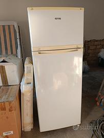 Frigorifero  Ignis poco usato e ben conservato.