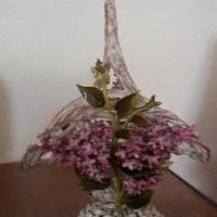 Cestino in ceramica con fiori