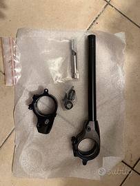 Semimanubri Gilles Tooling GP-LIGHT 4 500 GYTR
