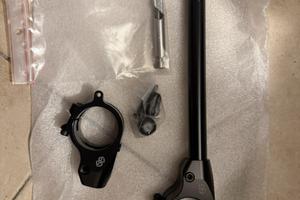 Semimanubri Gilles Tooling GP-LIGHT 4 500 GYTR