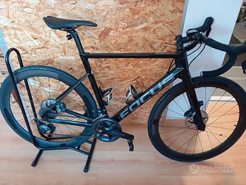 Bici focus izalco max in carbonio