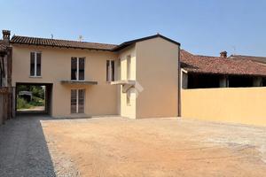 2 LOCALI A BARBARIGA