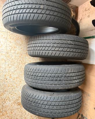 Gomme 215/60/17 4 stagioni