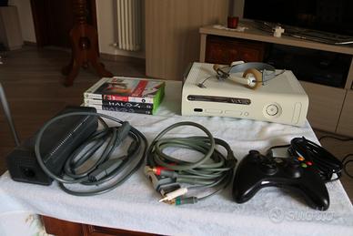 X-BOX 360 CON 3 GIOCHI