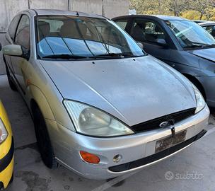 FORD FOCUS per ricambi usati