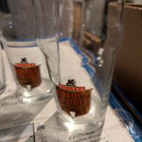 3 bicchieri birra mezza pinta Golden Pride calici