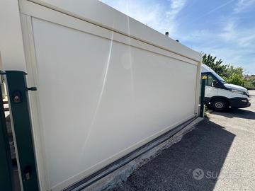 Tenda in PVC motorizzata