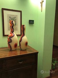 Vasi IVV lavorati a mano