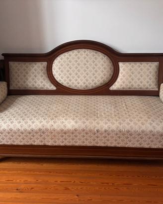 Divano letto in noce massello primi ‘900