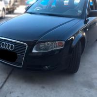 AUDI A4 ( SOLO RICAMBI )