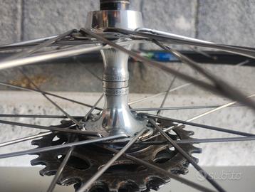Ruota Campagnolo Croce D'Aune
