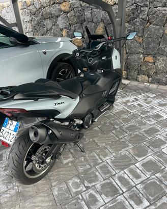 Tmax 560 tech max 2025