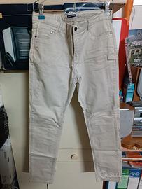 Pantalone colore beige #idearegalo