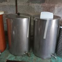 contenitori in acciaio inox e resina 