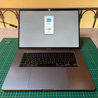 MacBook Pro 16 pollici