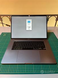 MacBook Pro 16 pollici