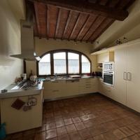 Cucina completa di elettrodomestici