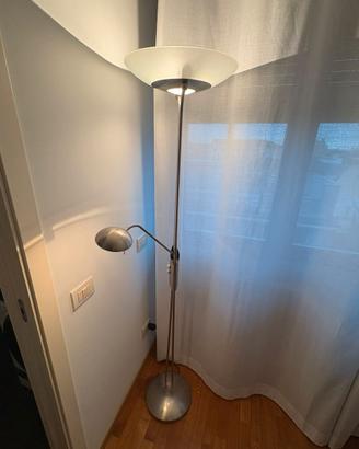 Lampade da terra con dimmer regola intensità