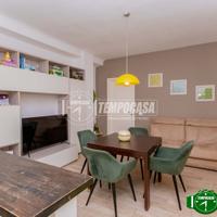 3 locali ristrutturato, con cucina a vista e balco