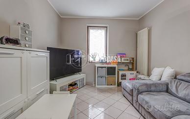 DIVIGNANO - TERRATETTO UNIFAMILIARE CON BOX E TERR