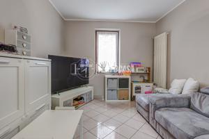 DIVIGNANO - TERRATETTO UNIFAMILIARE CON BOX E TERR