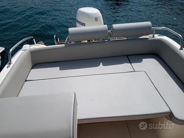 Terminal boat 21Cabin
