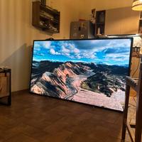 LG  4K 84”