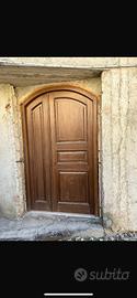 Portone in legno