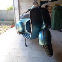 Vespa d'epoca VBB 150