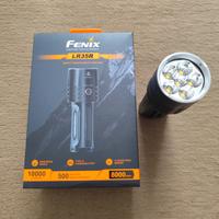 torcia professionale  Fenix Lr35R