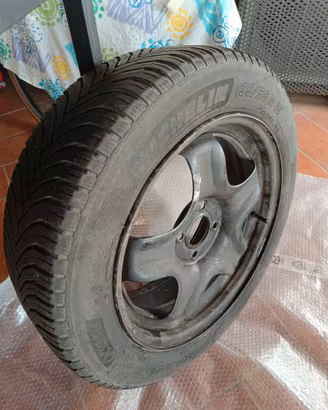 Gomma Michelin 4 stagioni  Renault Clio 4 