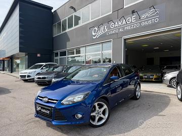 Ford Focus 1.0 + gancio di traino