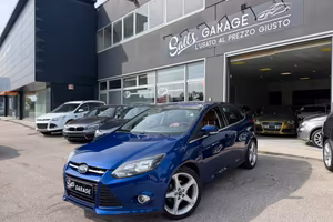 Ford Focus 1.0 + gancio di traino