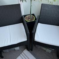 Poltroncine e divanetto da esterno