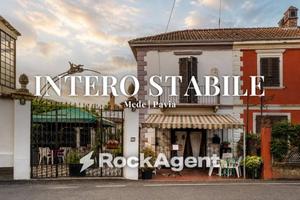 Palazzo / Stabile di 298 m² con 4 locali a Mede
