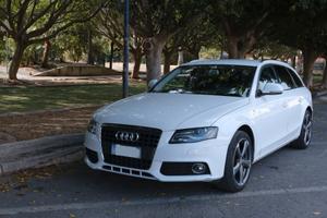 Audi A4 B8  2.0  Multitronic