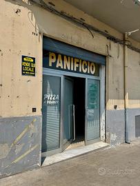 Rif. 08al - locale commerciale con canna fumaria