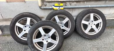 4 cerchi in lega Enzo compresi di pneumatici 