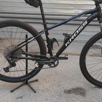 Kross

MTB KROSS LEVEL 5.0 alluminio 29" freni a d