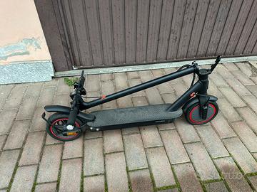 Monopattino elettrico Vivobike V25